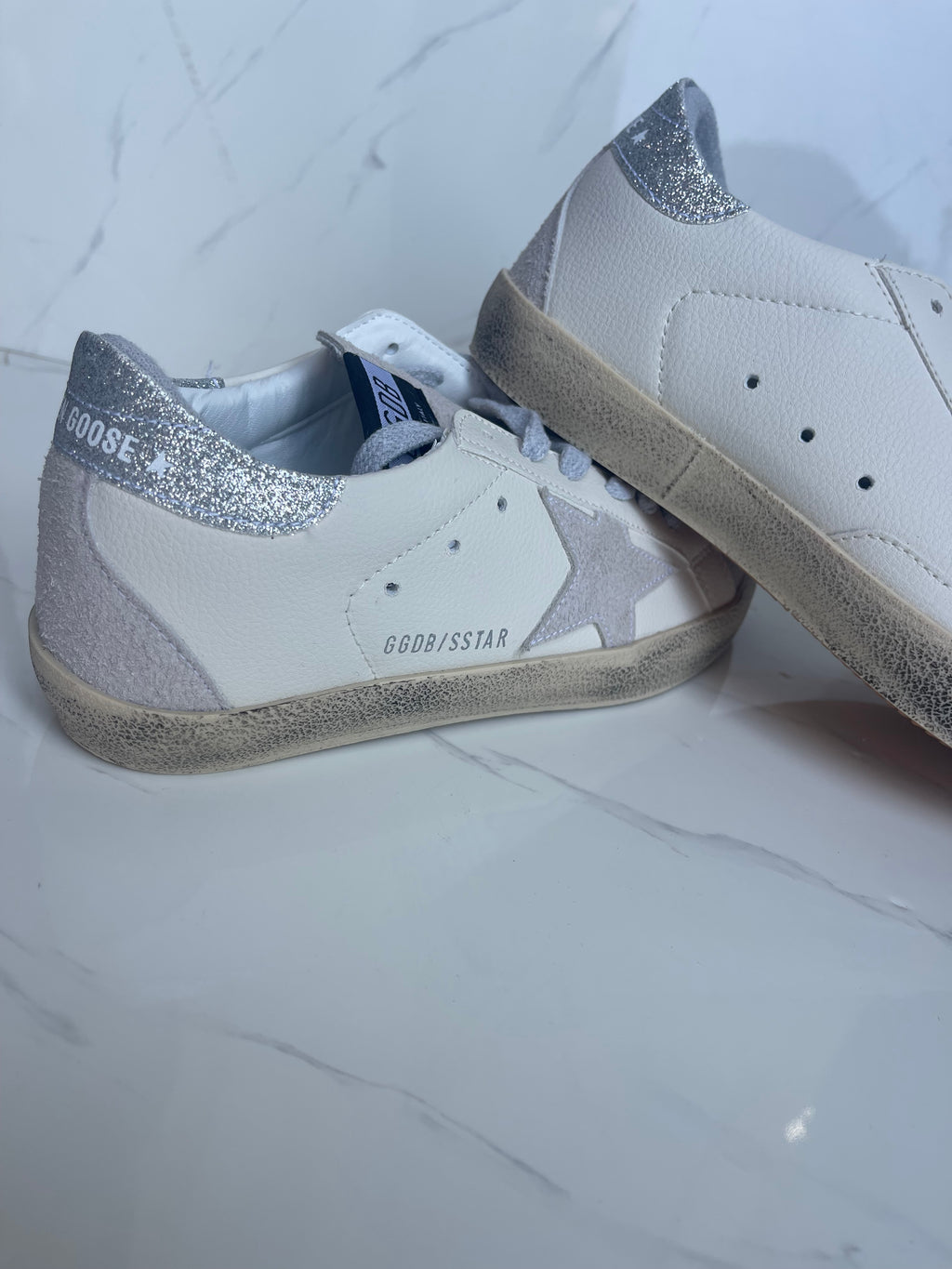 Golden goose latte gris dama