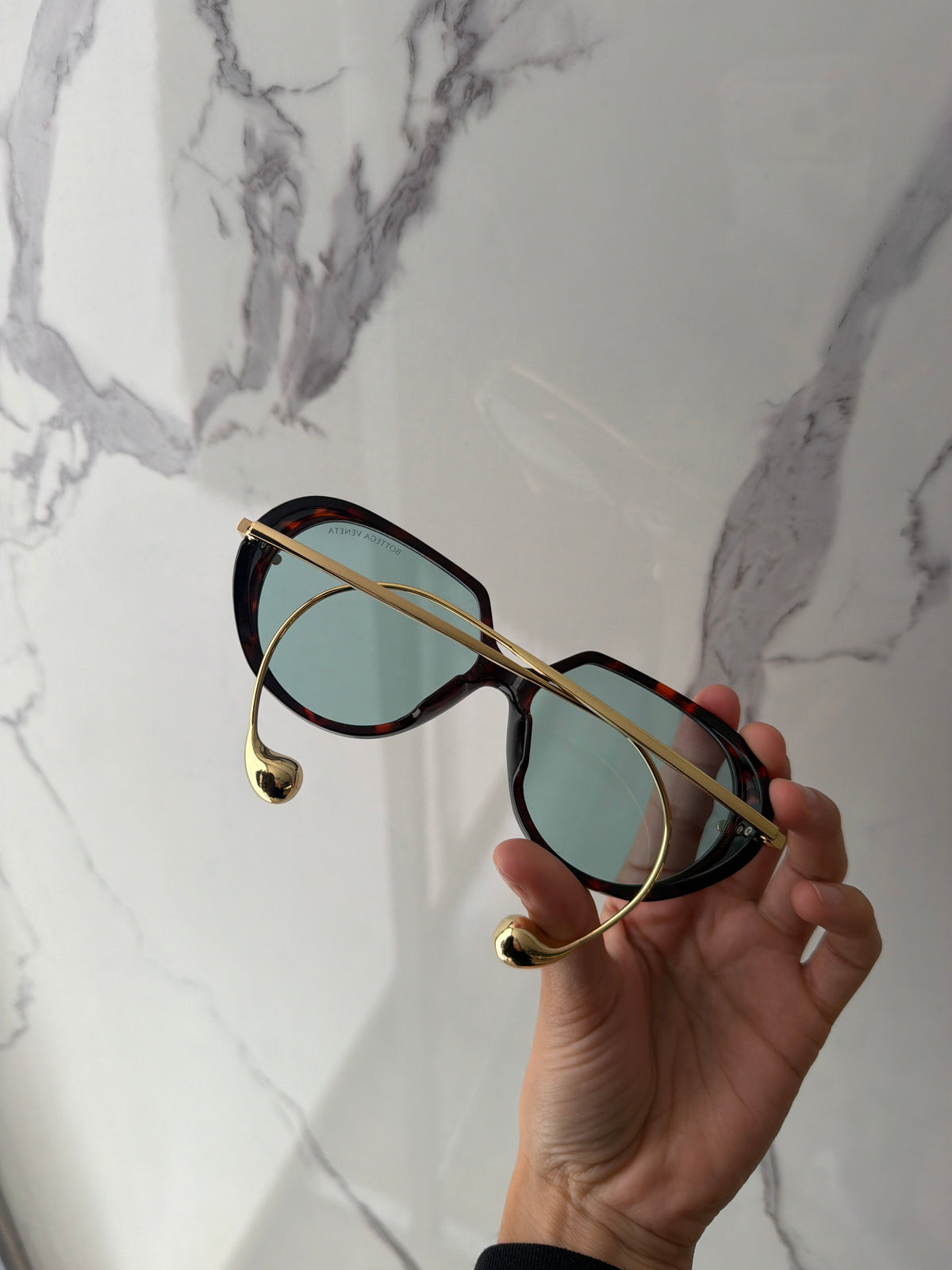 Lentes bottega veneta