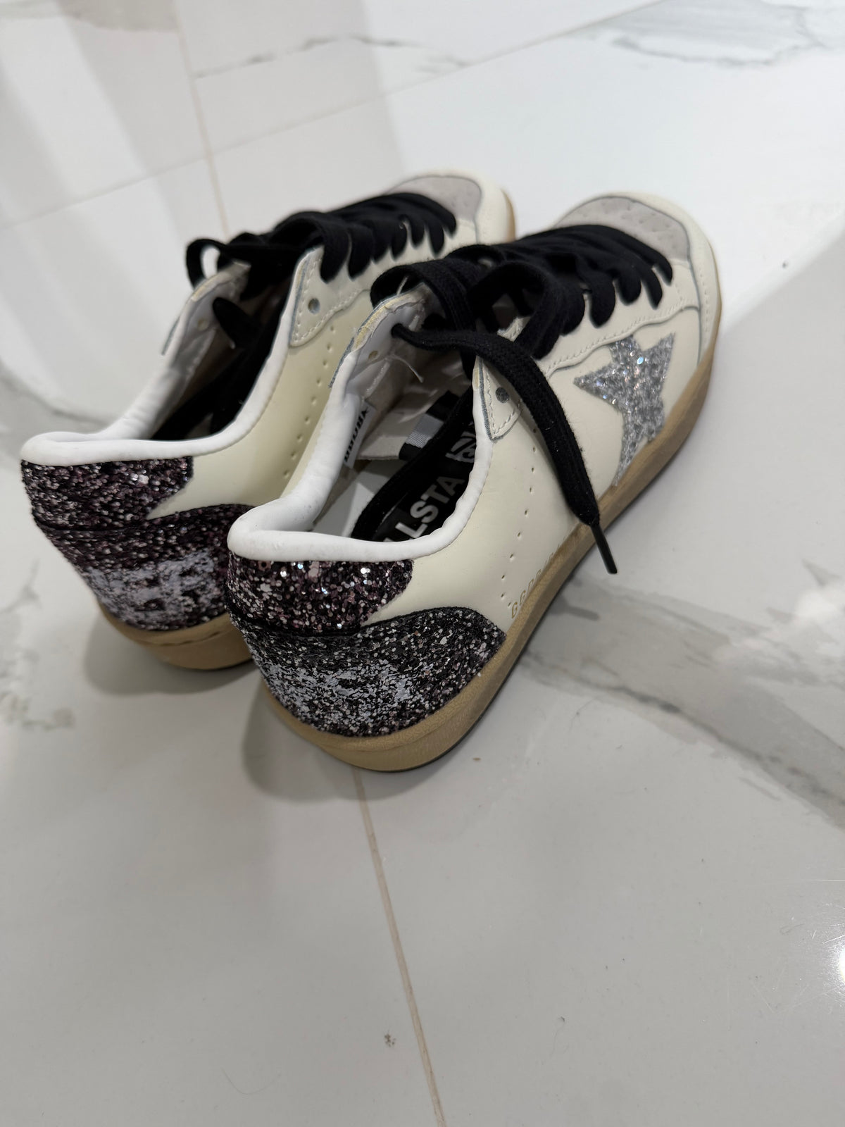 Golden Goose estrella plateada talón snekeasr