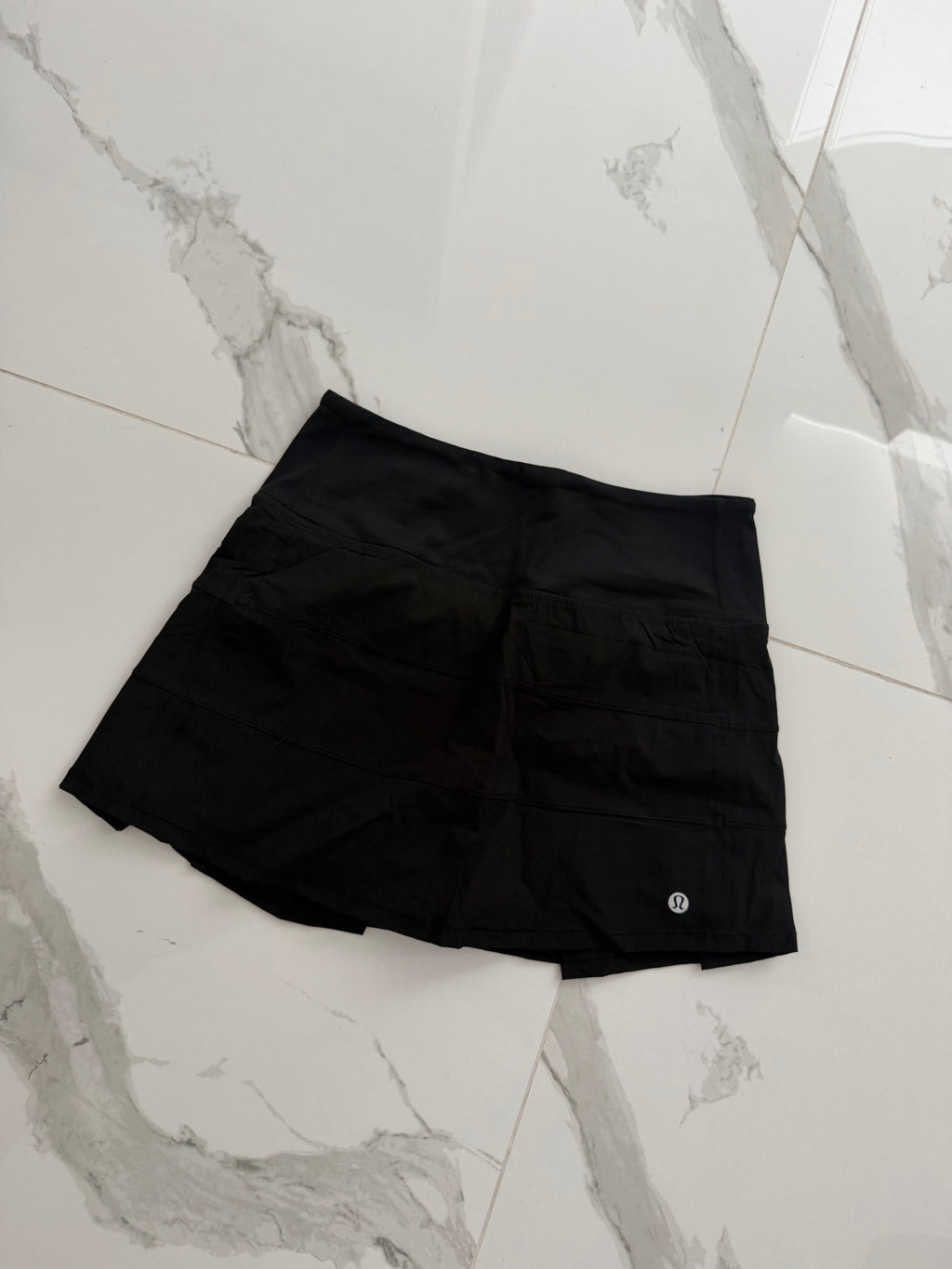 Falda Lululemon negra