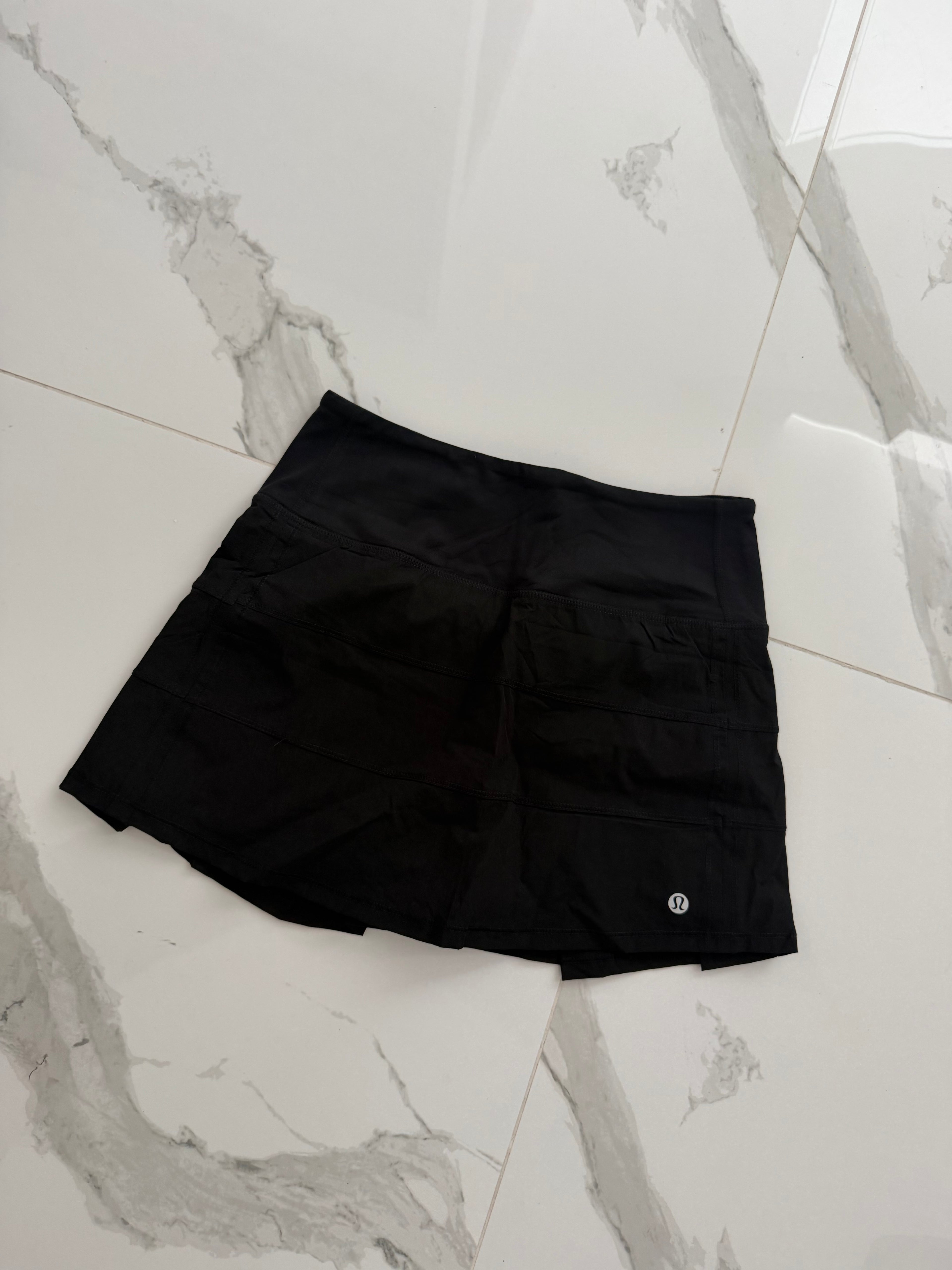 Falda Lululemon negra