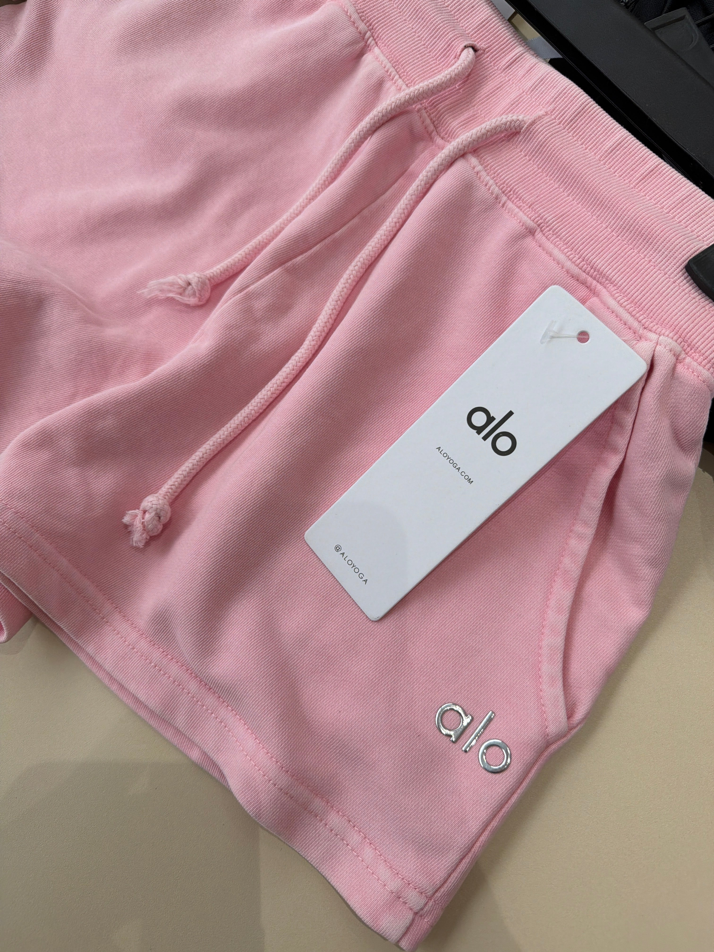 Short Alo yoga rosa