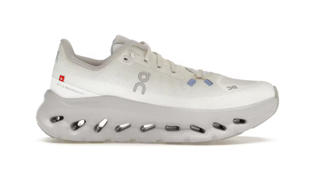 Tenis on Cloud Tilt beige suela lila