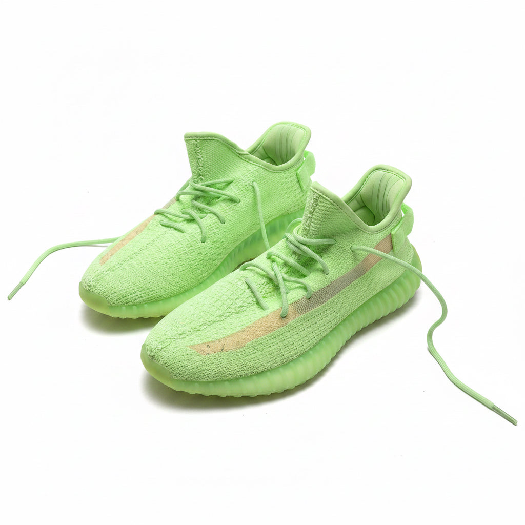 Yeezy 350￼ boos fluorescente