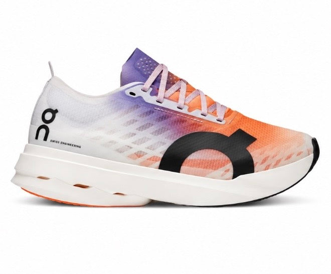 Tenis on Cloud Hyper naranja