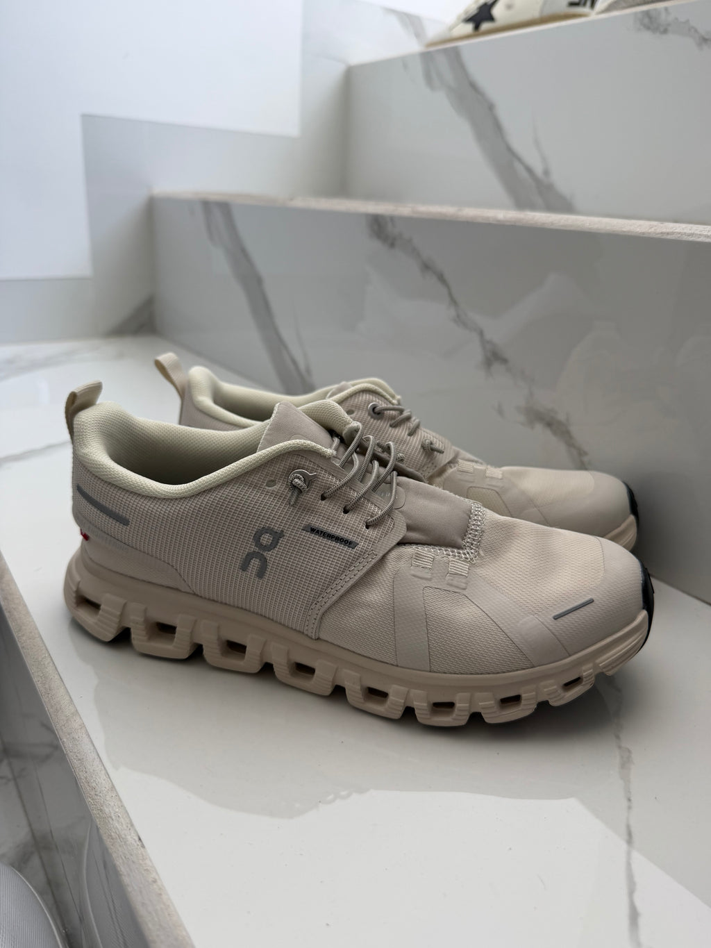On Cloud 6 beige