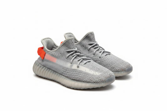 Yeezy 350 bots gris claro