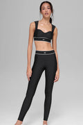 Conjunto Alo yoga resorte negro
