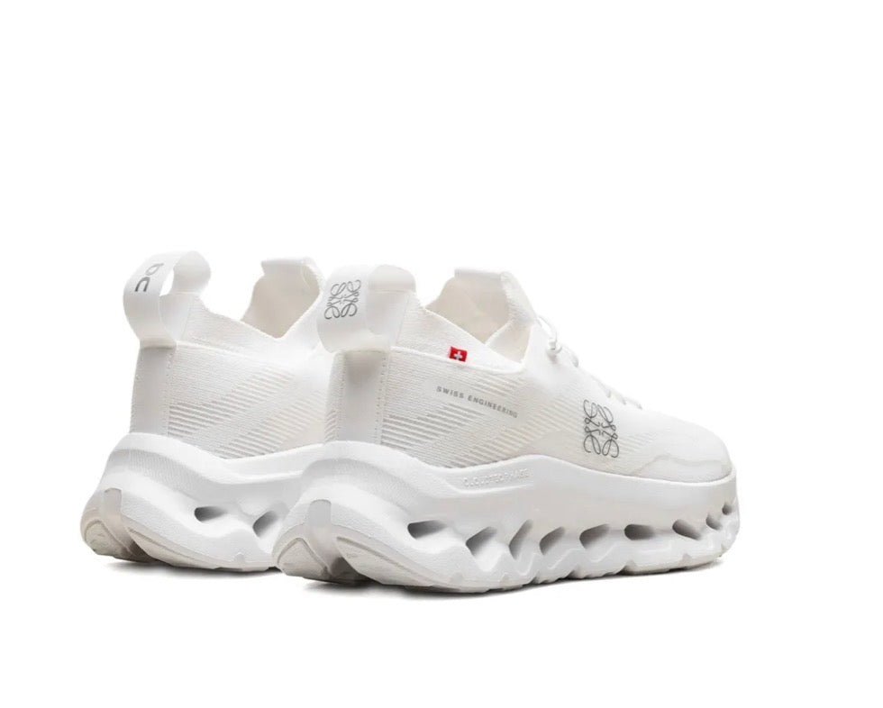 Loewe x on Cloud blanco