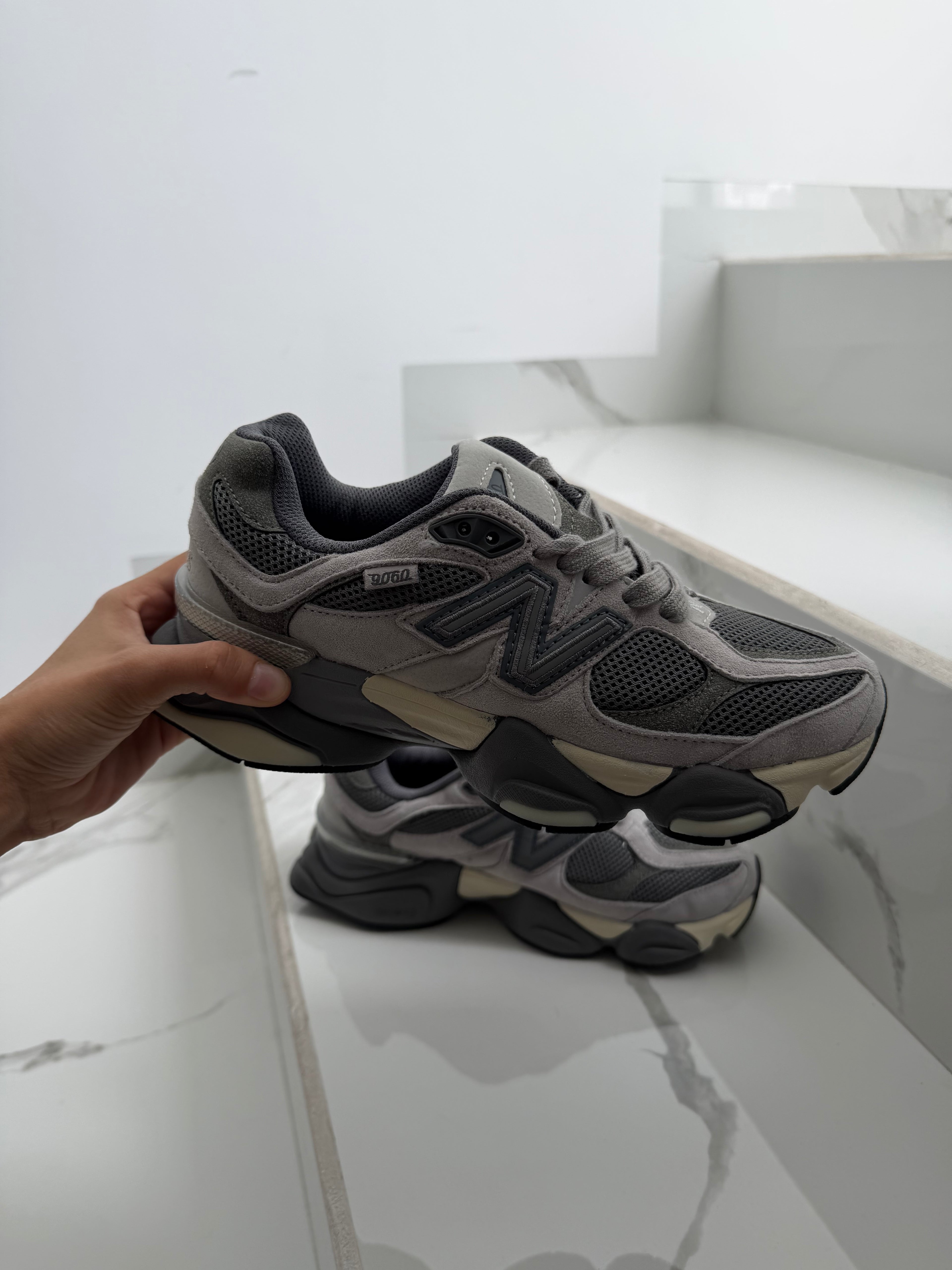 New balance gris