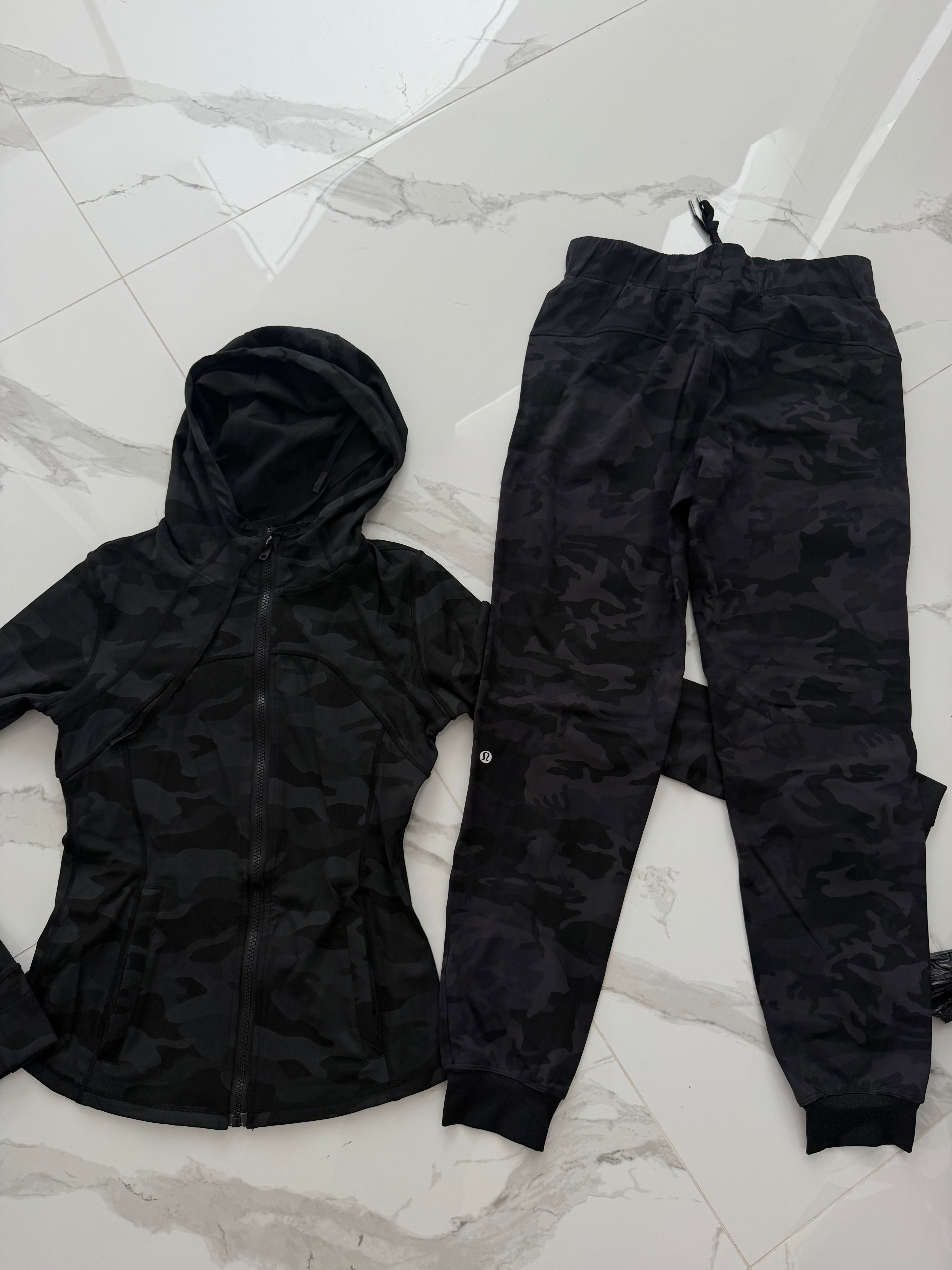 Conjunto lululemon militar