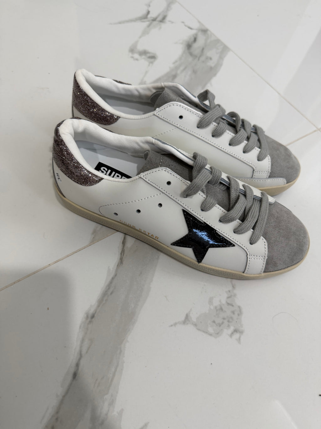 Golden Goose talón rosa estrella negra