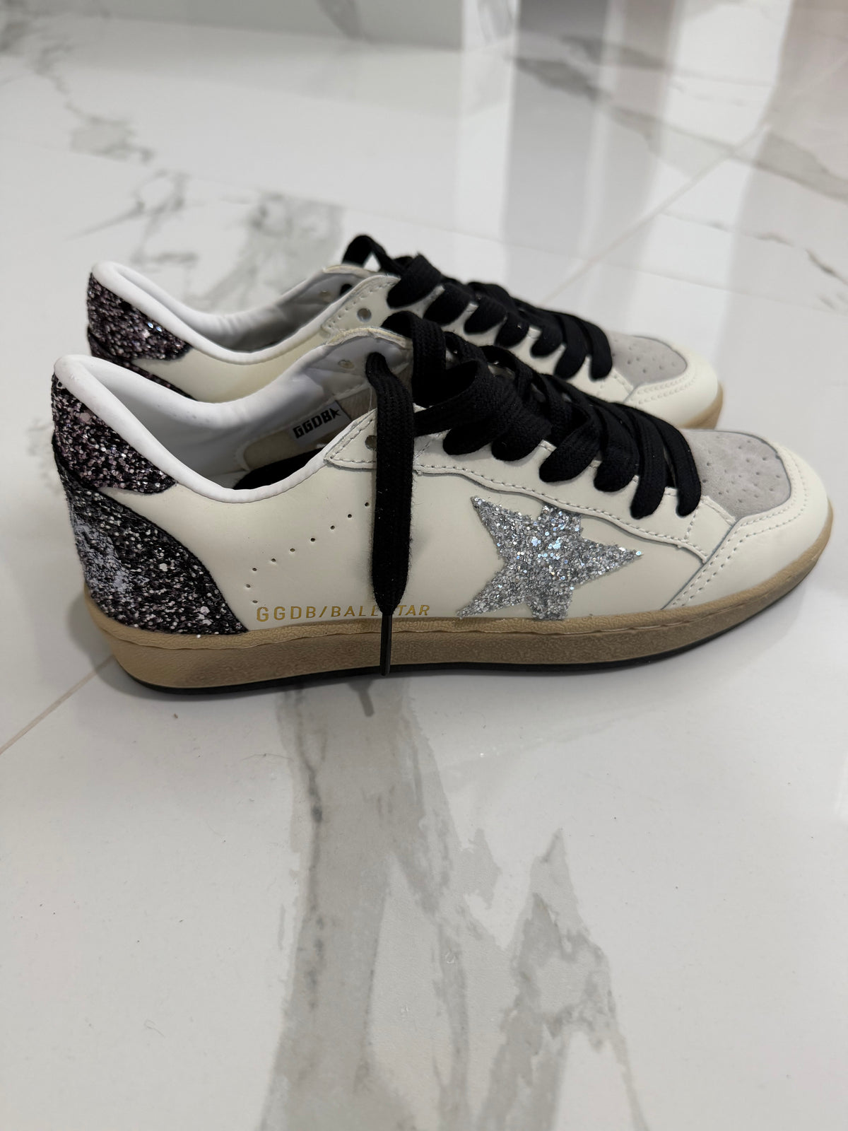 Golden Goose estrella plateada talón snekeasr