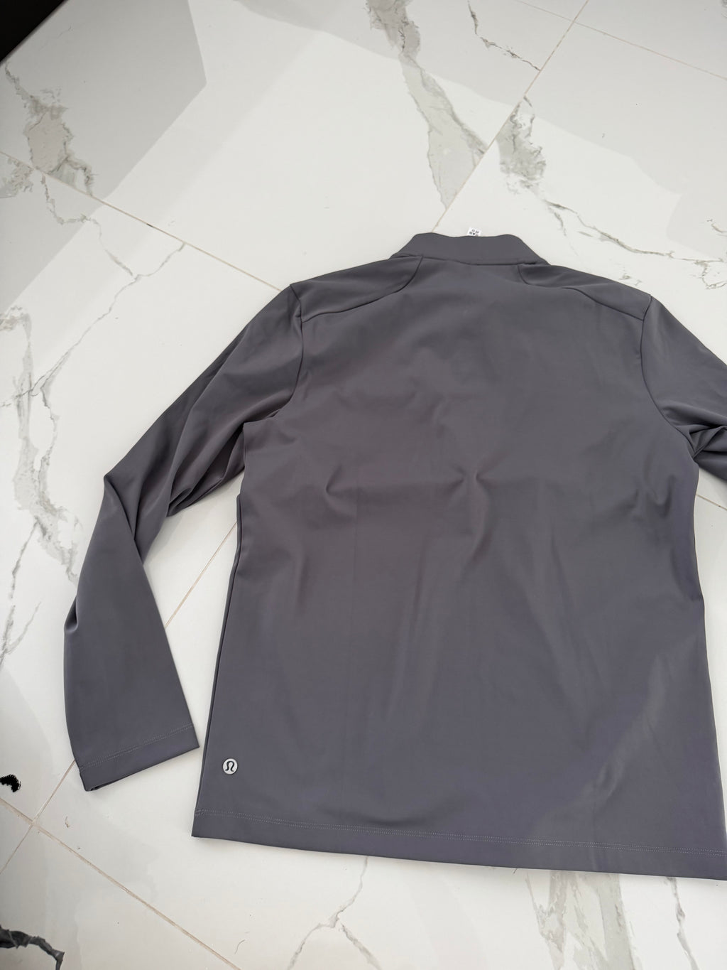 Suéter Lululemon medio sierre gris