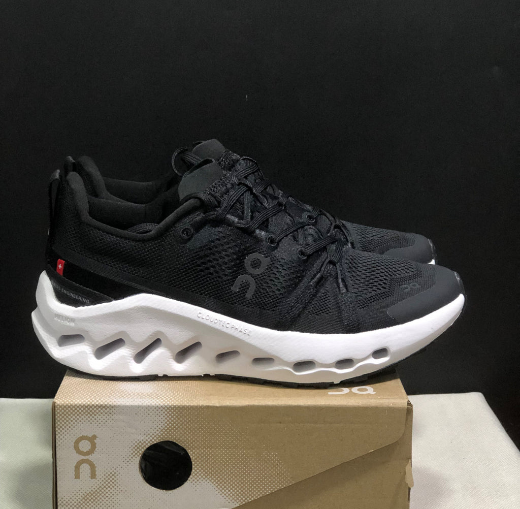 Tenis on Cloud Trail negro suela blanca