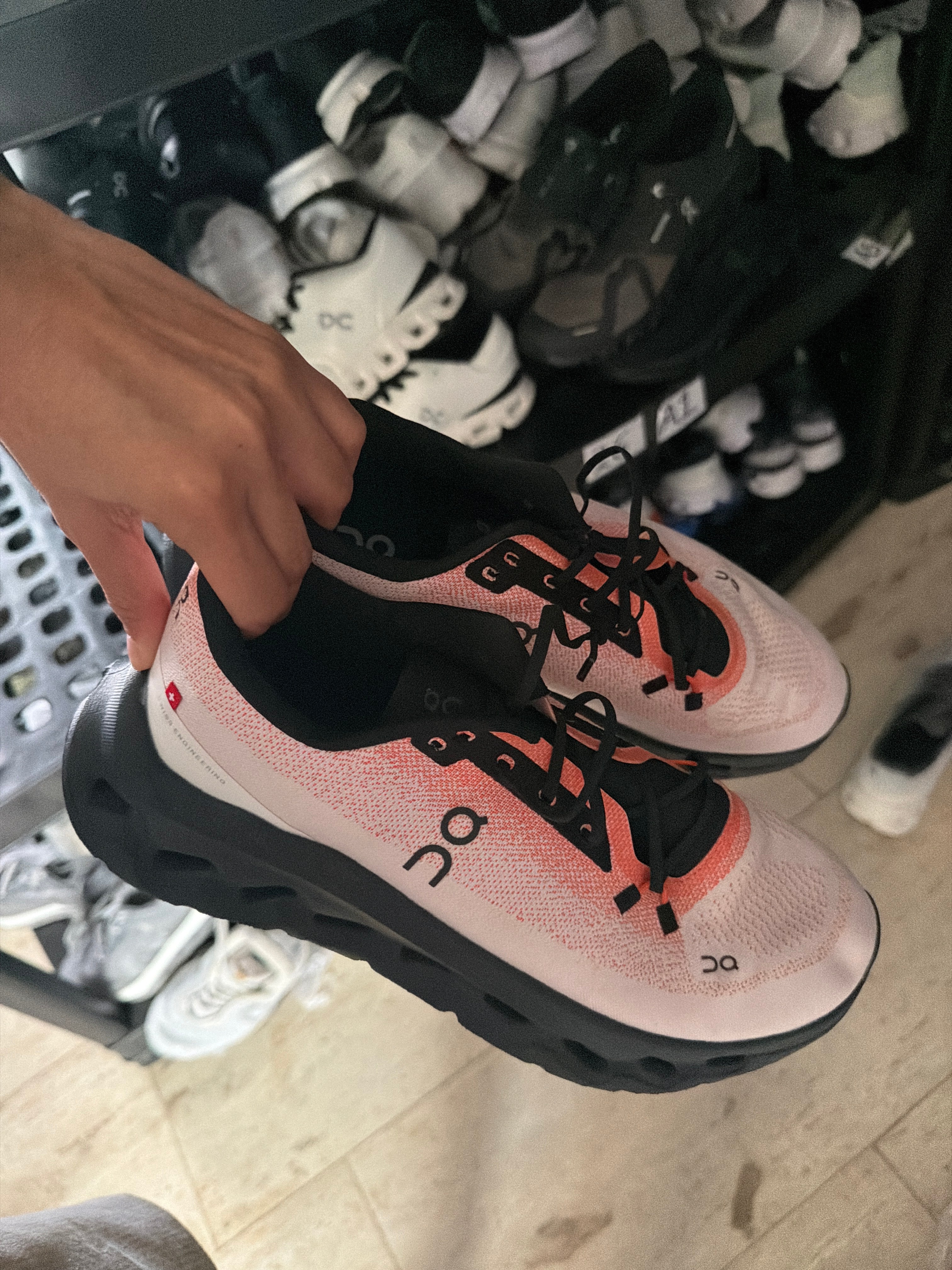 Tenis on Cloud Tilt naranja