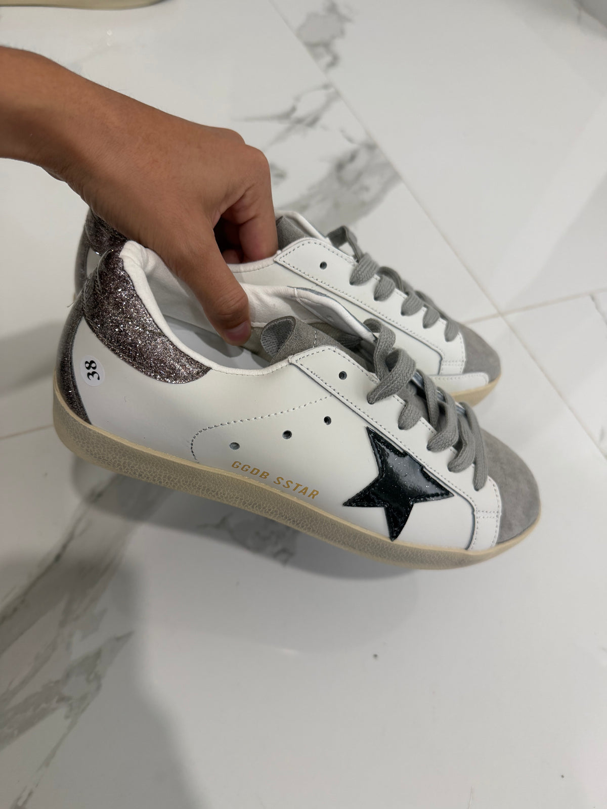 Golden Goose talón rosa estrella negra