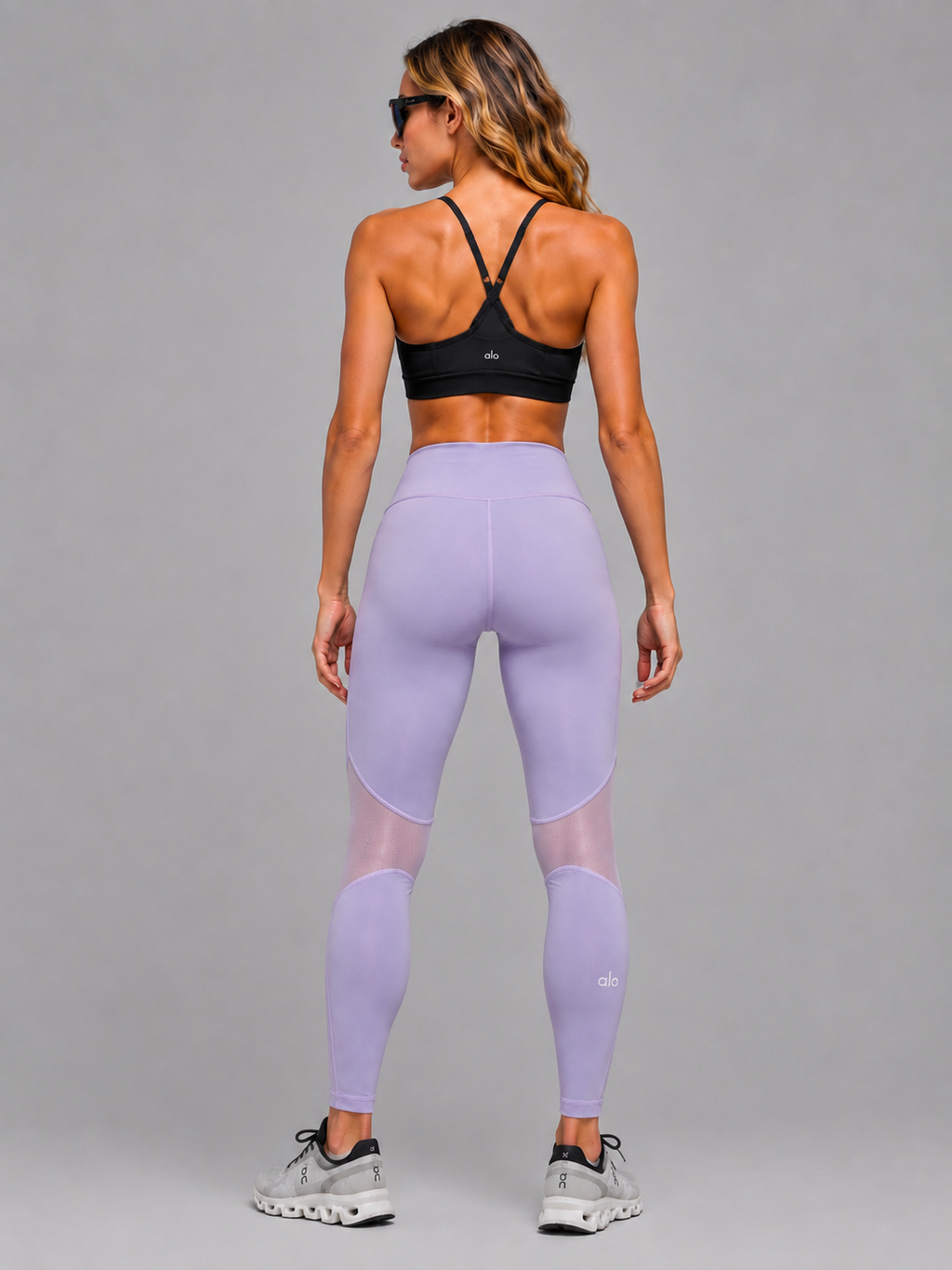 Leggin Alo yoga lila maya atrás