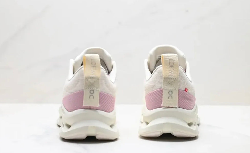 Tenis On Cloud x Loewe rosa