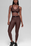 Conjunto Alo yoga terciopelo café