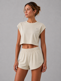 Conjunto Alo yoga short beige