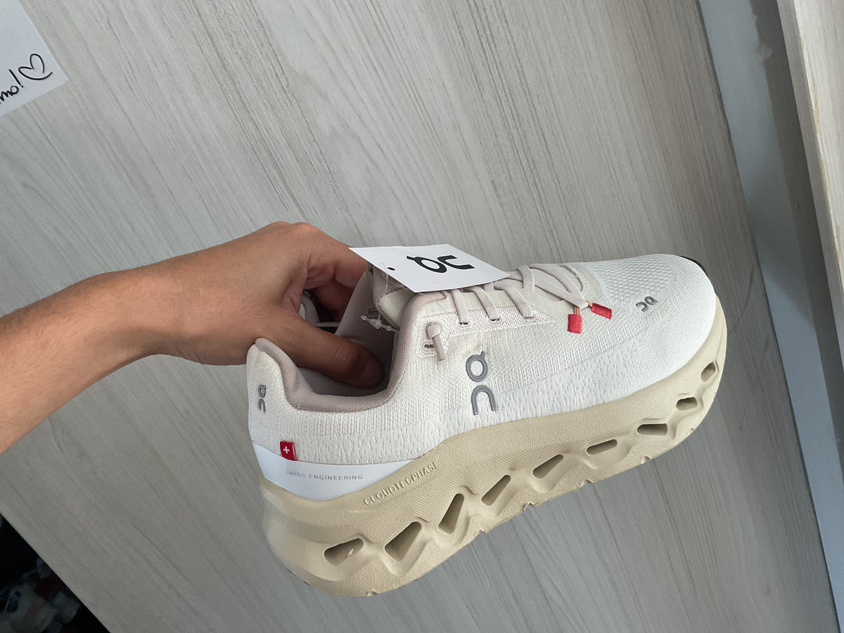 Tenis On Cloud Tilt beige