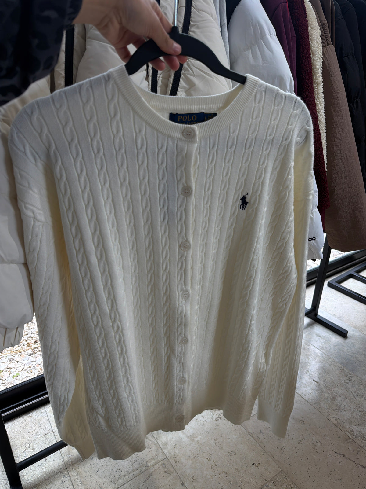 Suéter polo botones