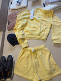 Conjunto Alo yoga hoodie y short amarillo