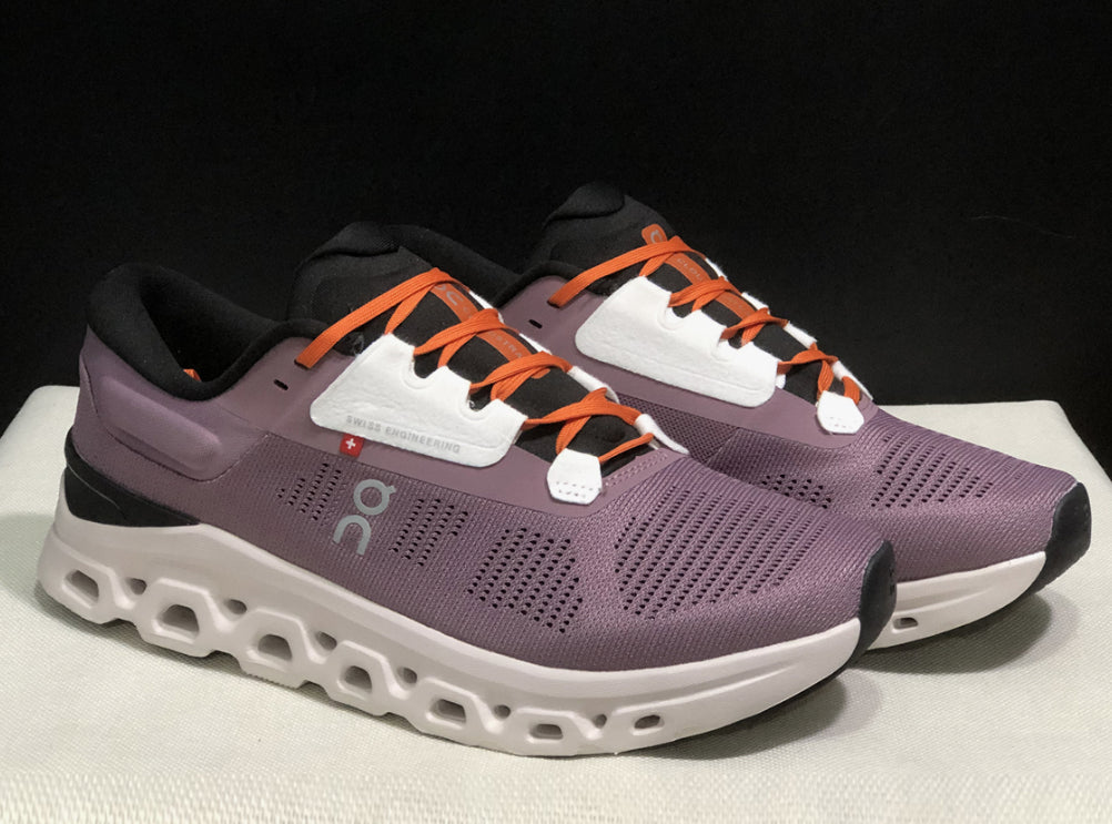 Tenis on Cloud stratus morado
