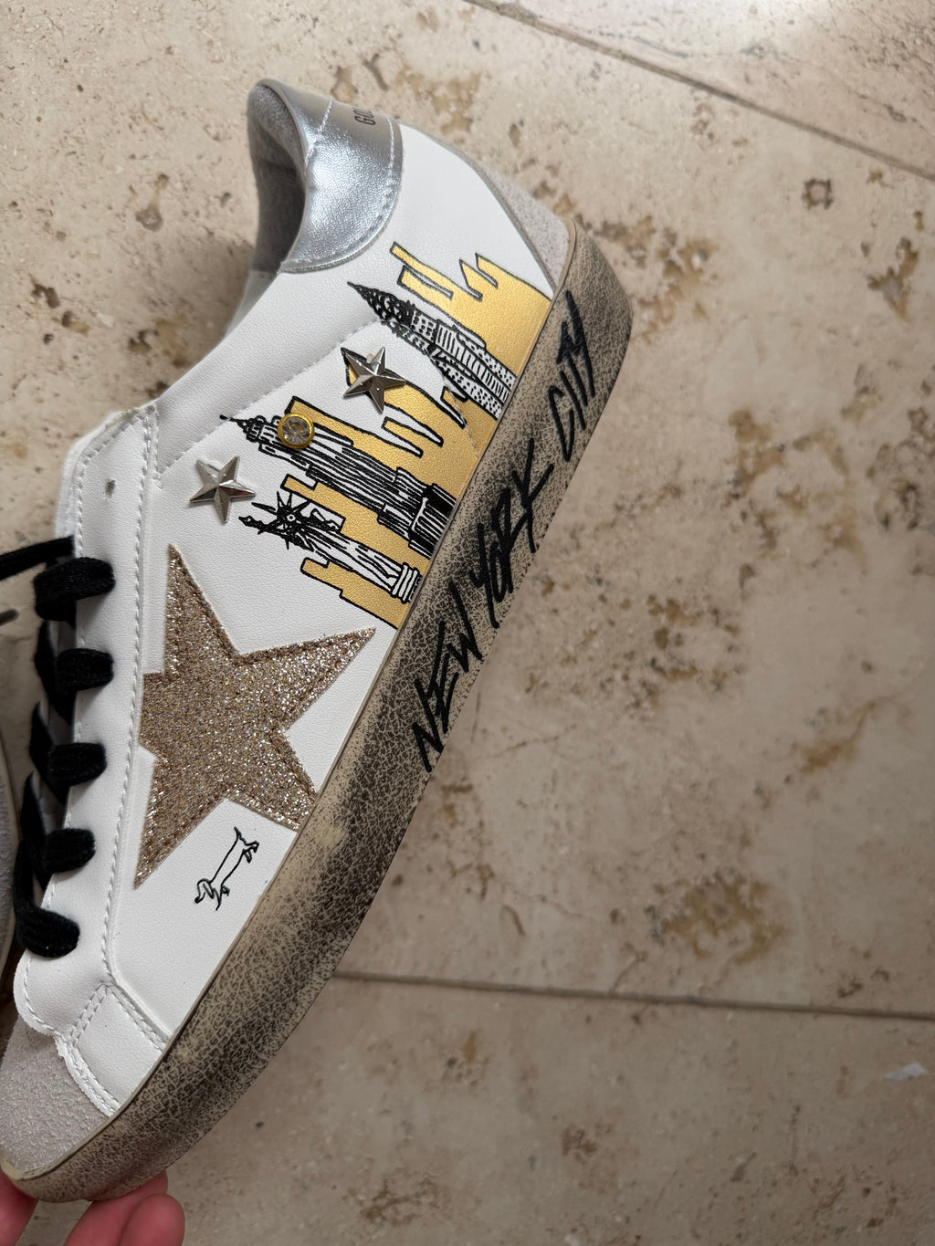 Golden Goose dorado NY