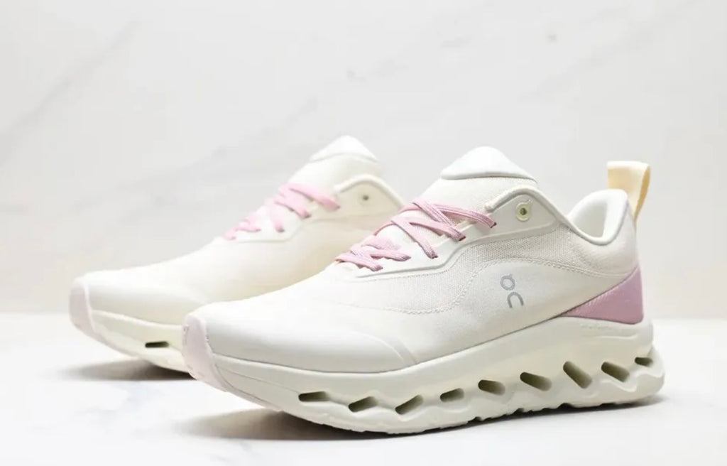 Tenis On Cloud x Loewe rosa