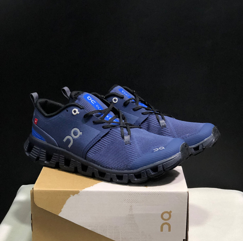 Tenis on Cloud x azul marino
