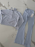 Conjunto lululemon azul cielo
