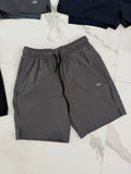 Short alo yoga largo gris