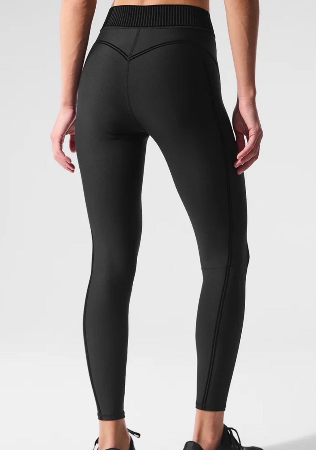Conjunto alo yoga terciopelo negro