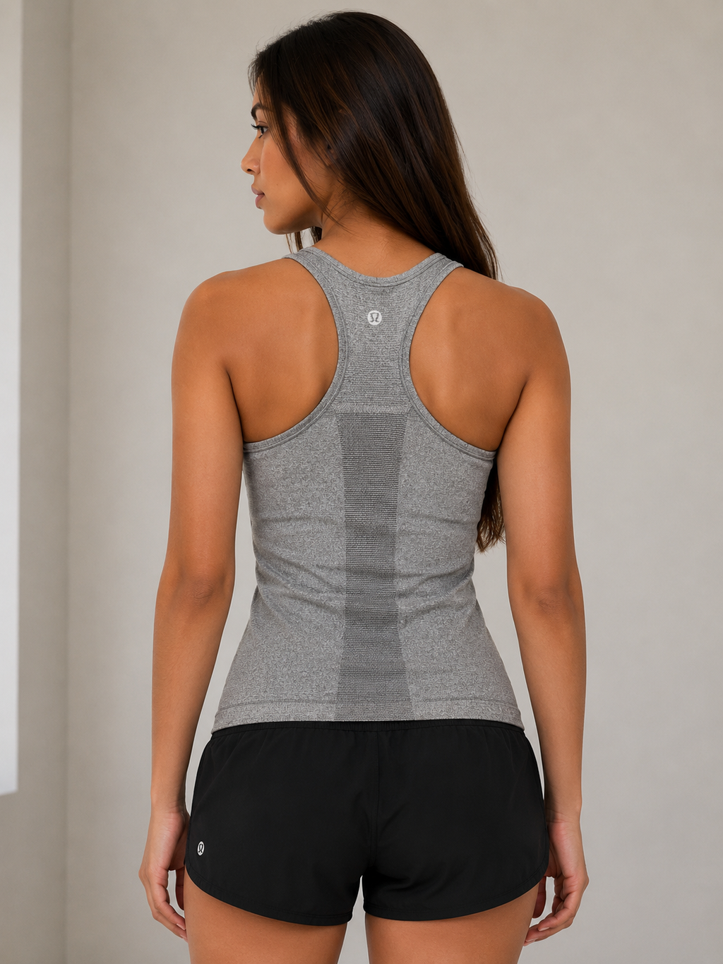 Playera lululemon sin manga gris