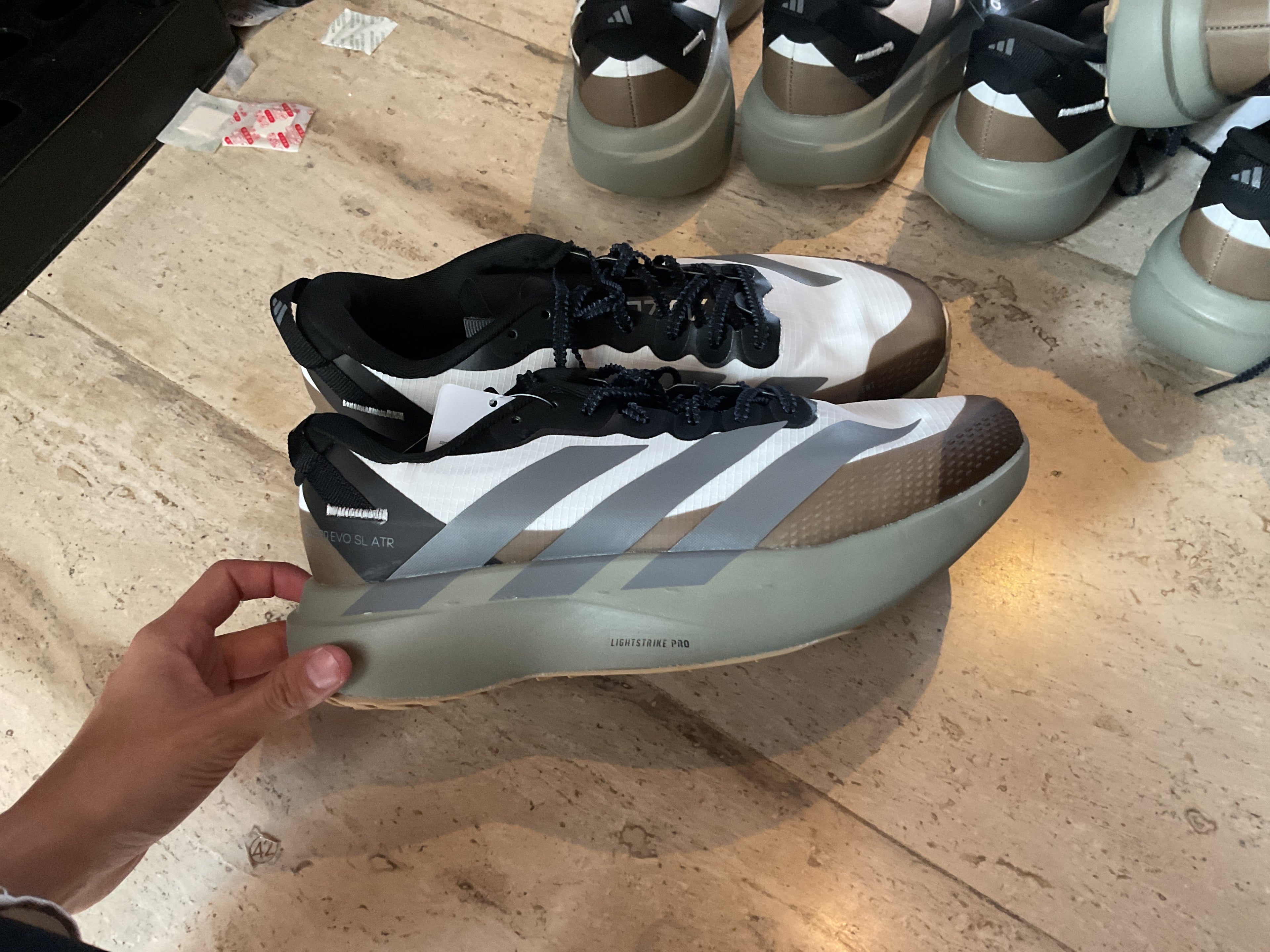 Tenis adizero verde
