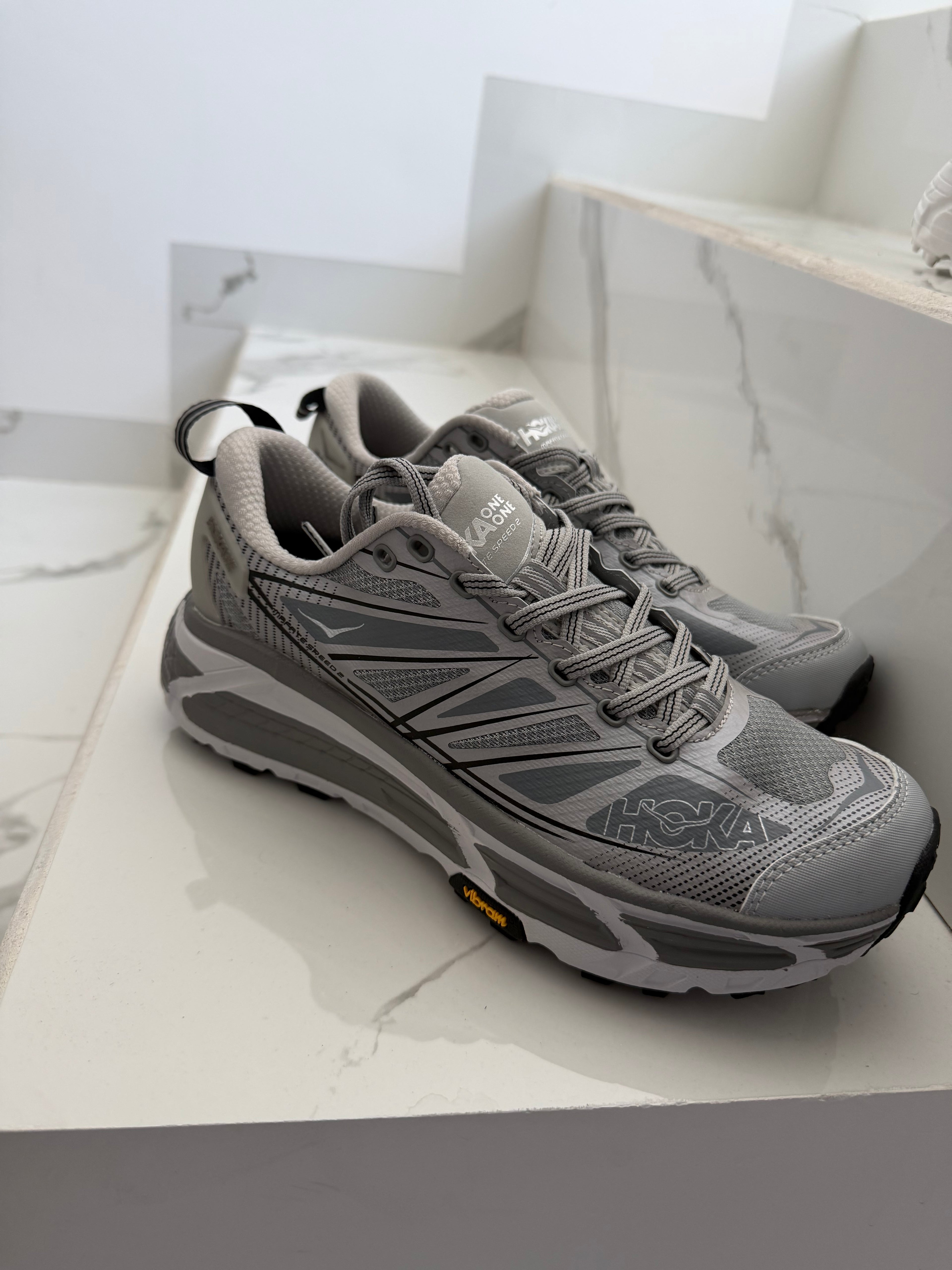Tenis hooka gris