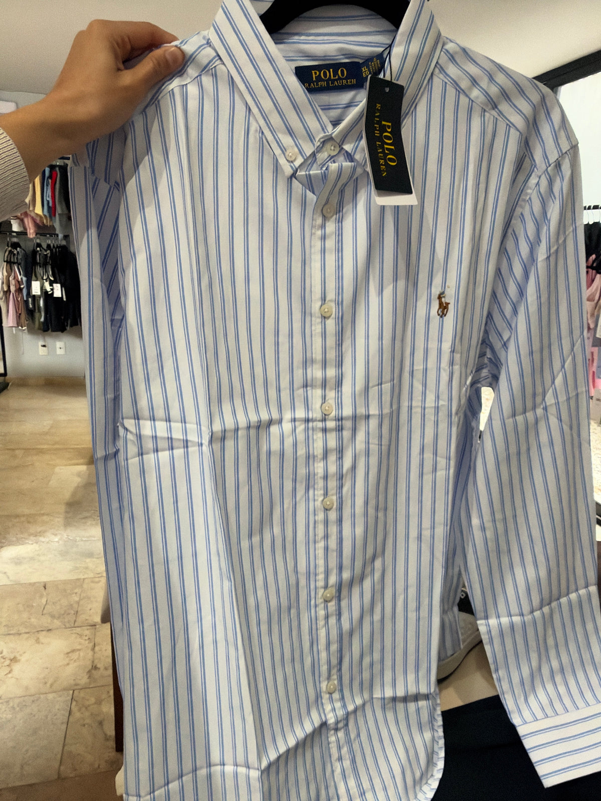 Camisa polo azul blanca