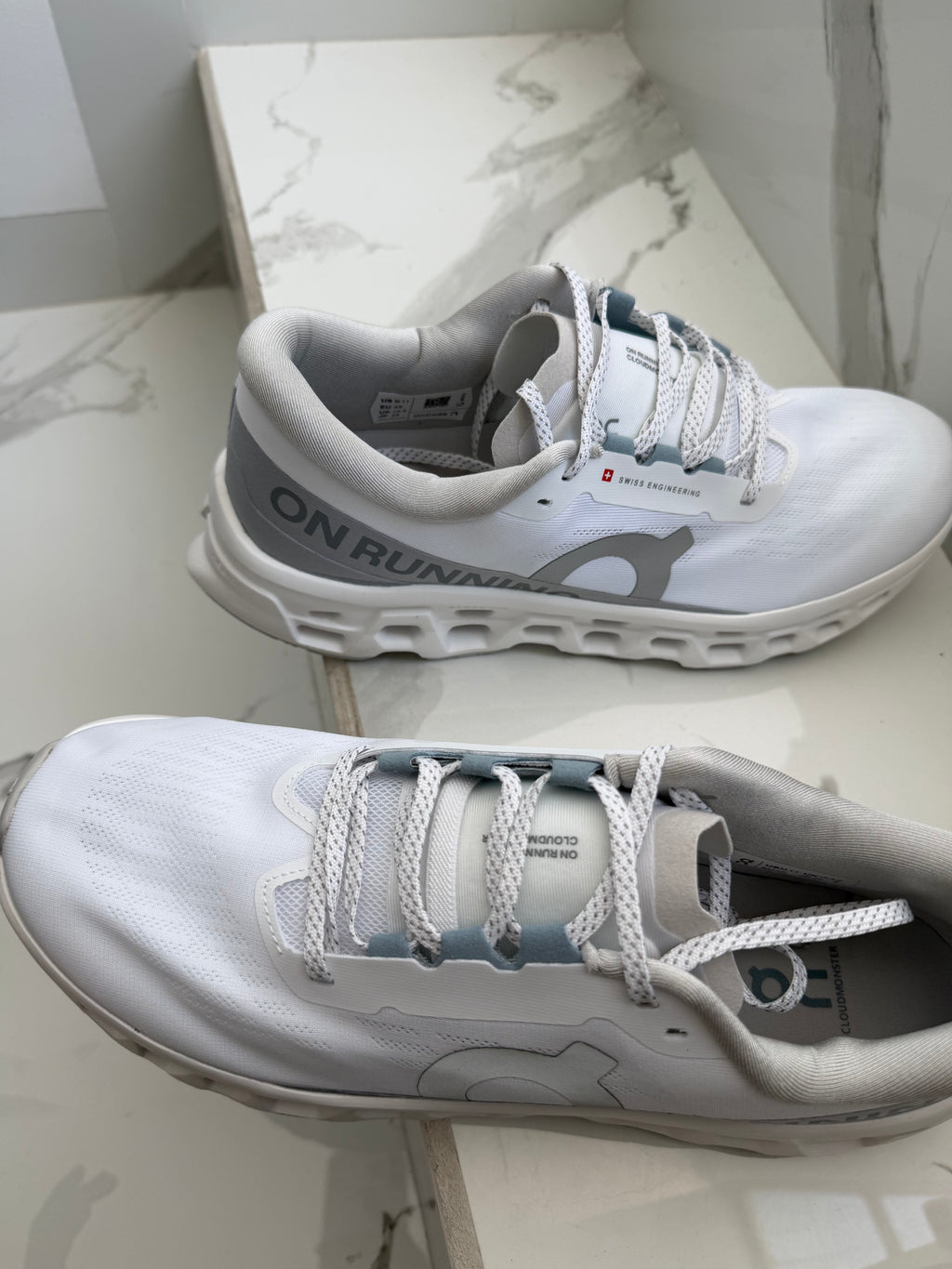 On Cloud On running gris