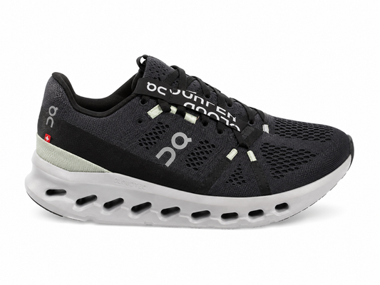 Tenis on Cloud Surfer negro lengueta