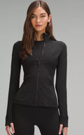 Define jacket Lululemon negra