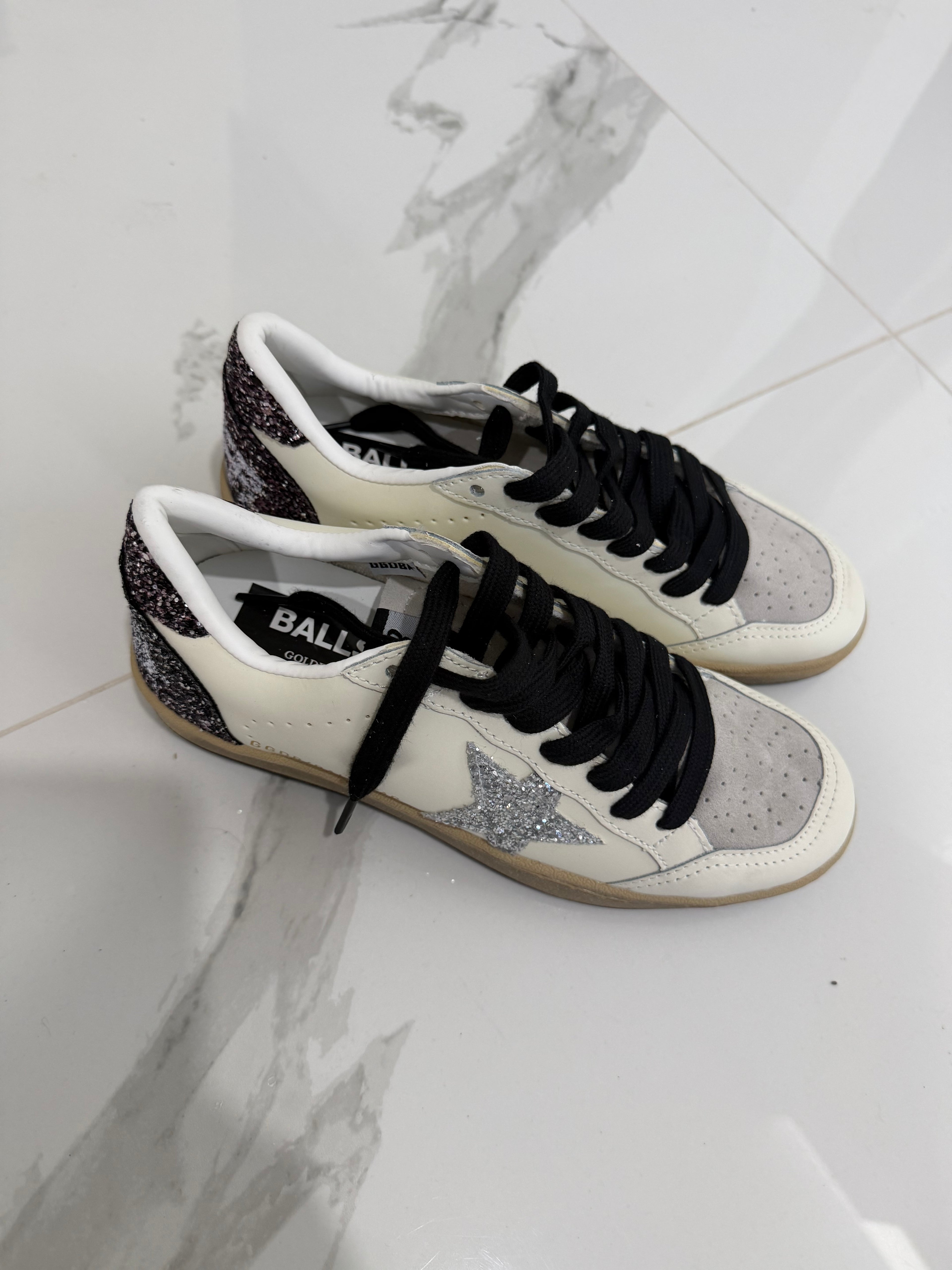 Golden Goose estrella plateada talón snekeasr