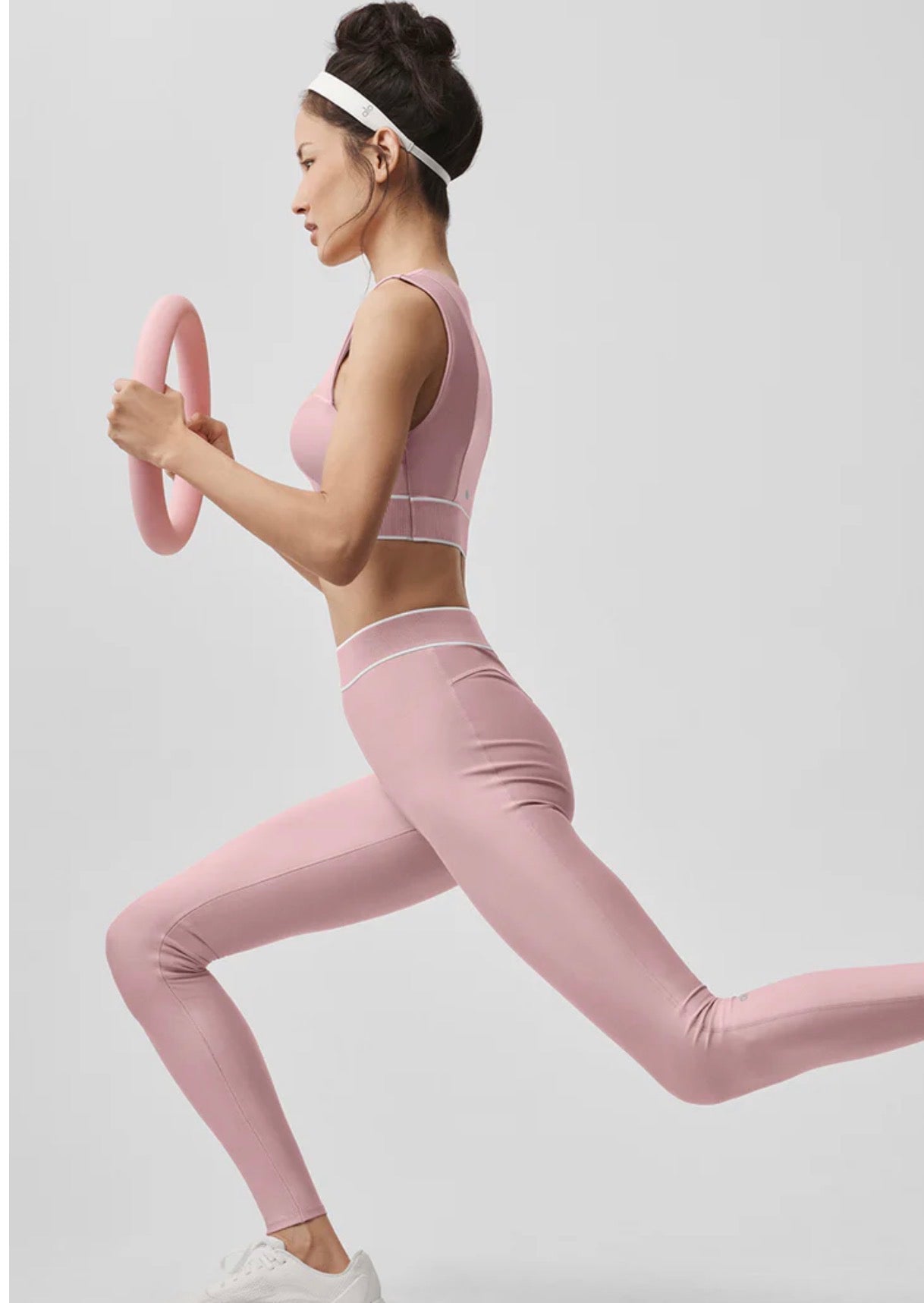 Conjunto Alo yoga resorte
