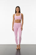 Conjunto Alo yoga líneas chicle