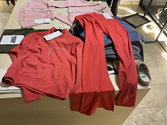 Conjunto lululemon Leggin y sudadera salmón
