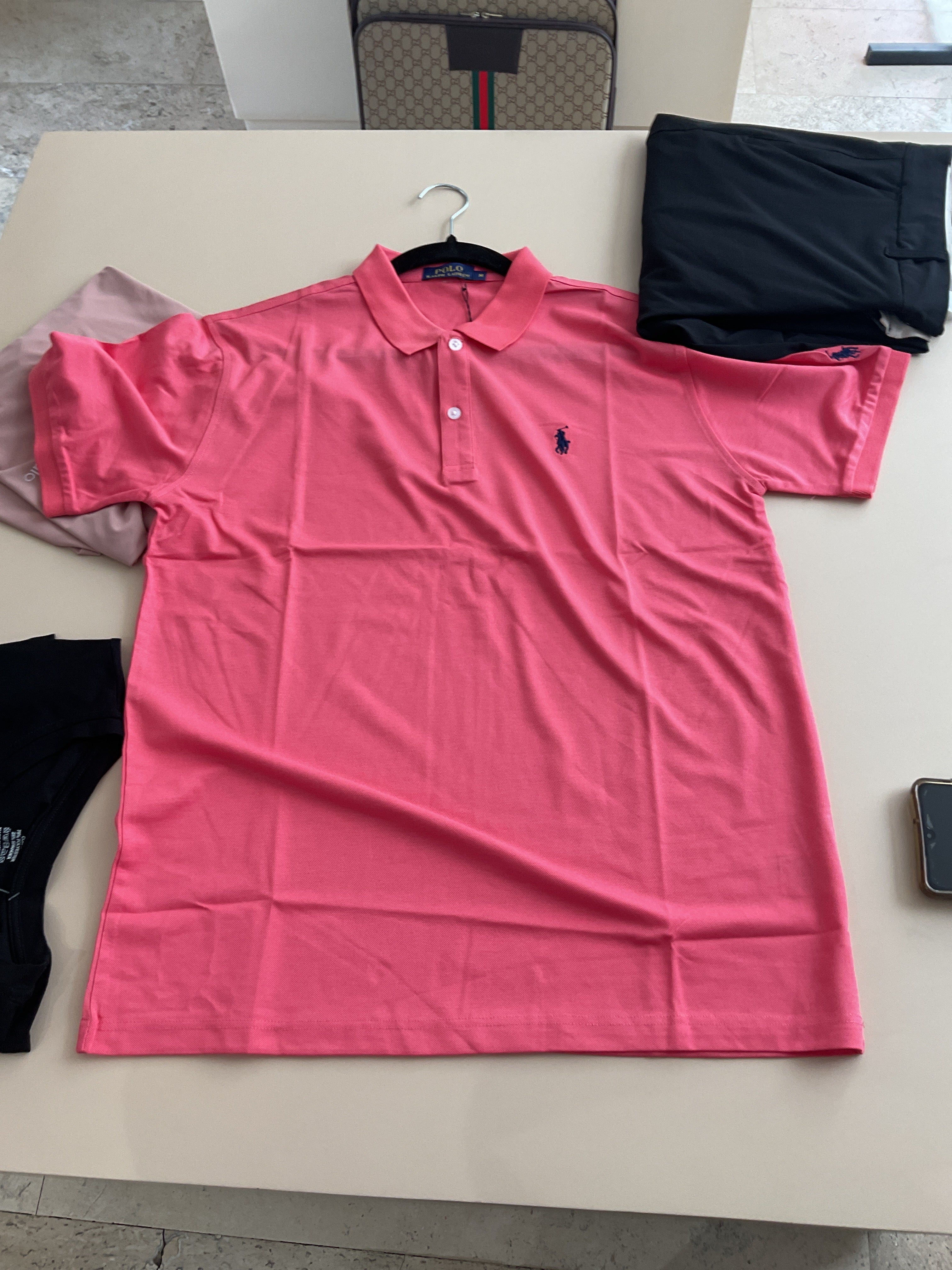 Playera polo rosa