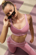 Conjunto Alo yoga líneas rosa palo