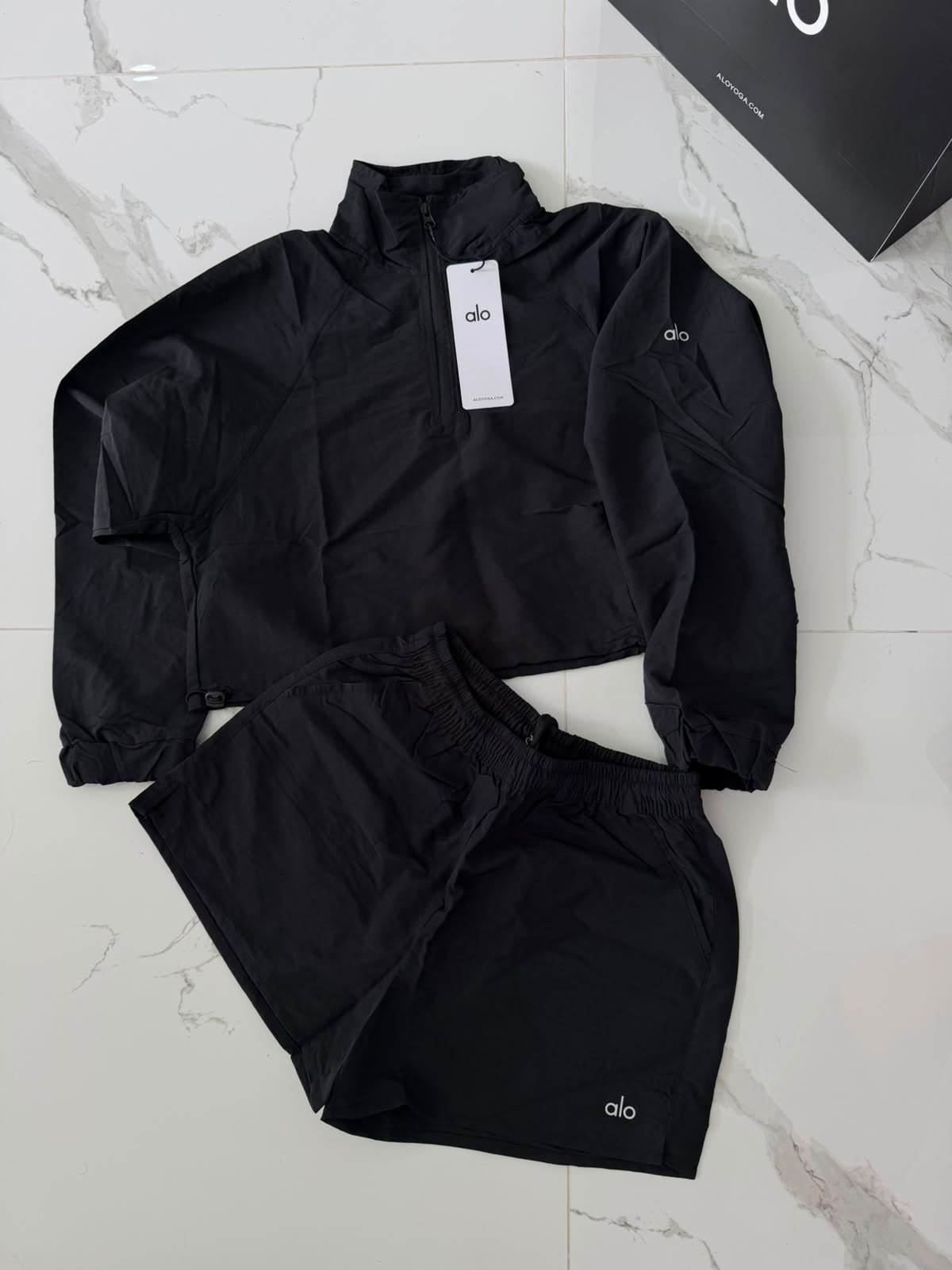 Conjunto Alo yoga negro