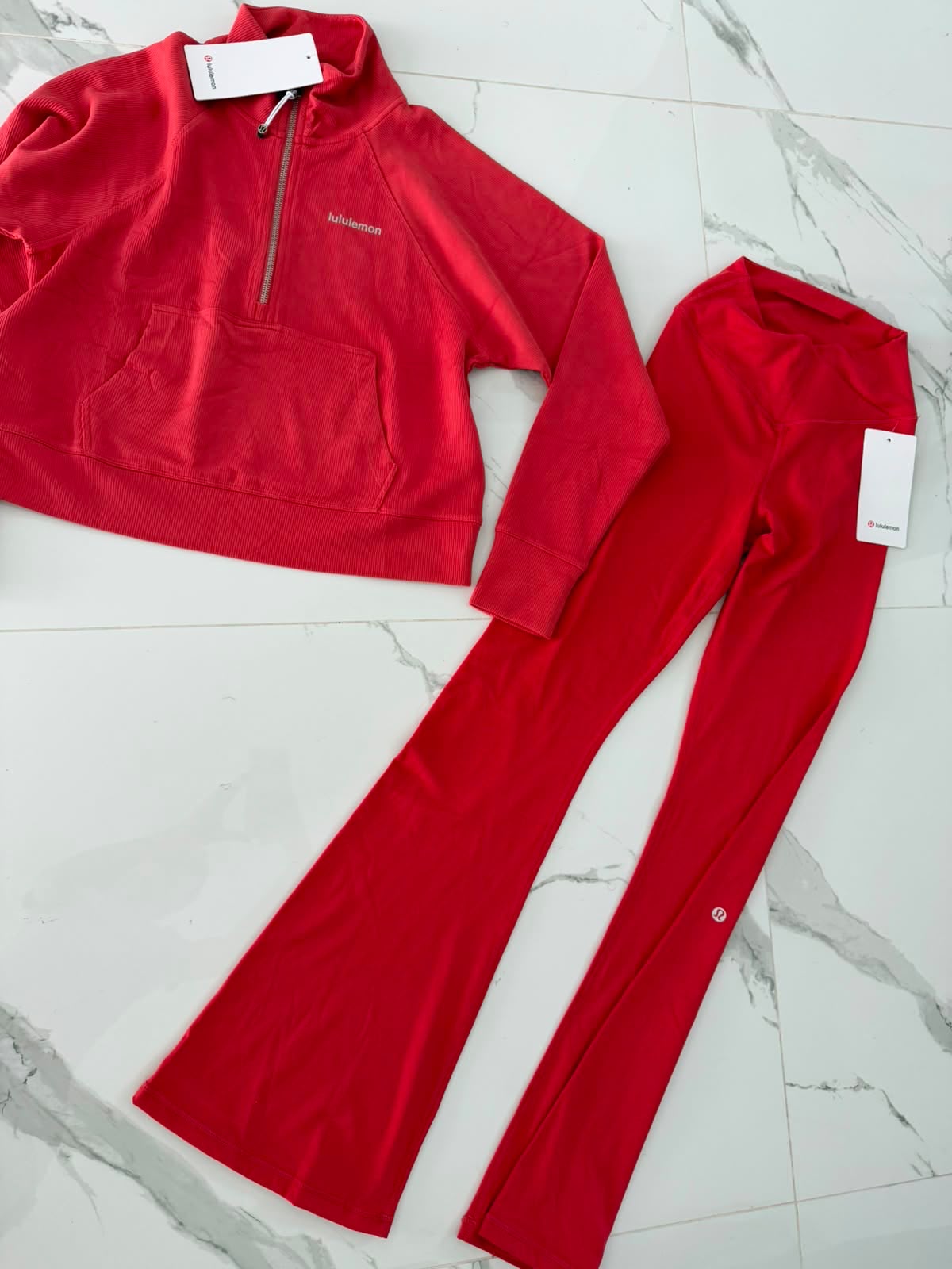 Conjunto lululemon salmón